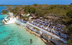 Bora Bora Beach Club Cartagena